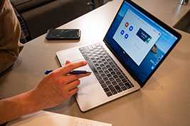 穿透迷雾的微光：一位生殖医生对供卵与代怀的深度思考